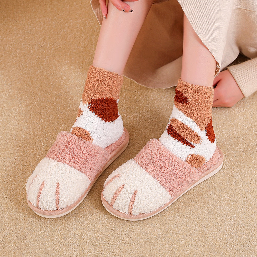 Cozy Fluffy Cat Claw Slippers